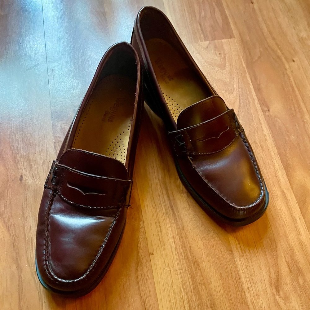 Bass Weejuns-Women’s size 9.5
